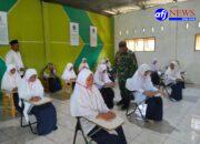 Bati Tuud dan Babinsa Koramil 07/AKB Berikan Materi Wasbang dan Latihan Baris Berbaris