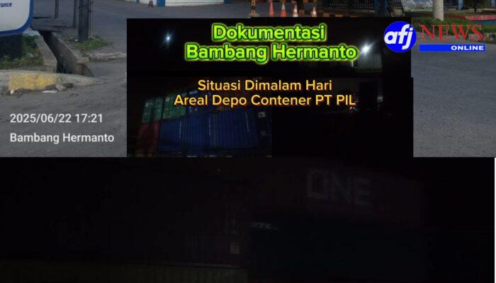 Dikawasan Depo Contener PT Prima Indonesia Logistic  Gelap Gulita Tampa  Penerangan Bila Malam Hari.