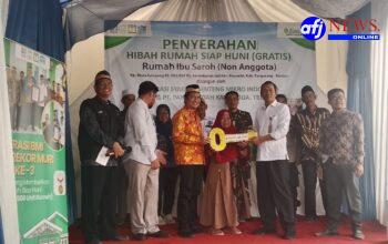 Babinsa Hadiri Kegiatan Pemberian Bantuan Bedah Rumah