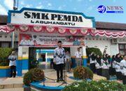 Drs. Bahder Johan Lumbangaol Pembina Upacara HUT RI Ke-80 SMKS Pemda Rantauprapat