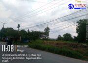 ‎Kabel Listrik PLN di Jalan Raya Marina Semrawut, Ancam Keselamatan Warga.