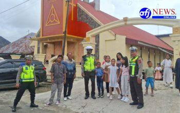 Sat Lantas Polres Pelabuhan Belawan Lakukan Patroli Pengamanan di Sejumlah Gereja pada Hari Minggu