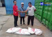 PT Elnusa Petrofin Salurkan Ban Dalam Truk untuk Bantu Evakuasi Warga Korban Banjir di Hamparan Perak