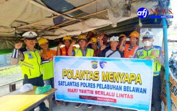 Sat Lantas Polres Pelabuhan Belawan Berikan Himbauan Kamseltibcar Lantas kepada Buruh Bongkar Muat