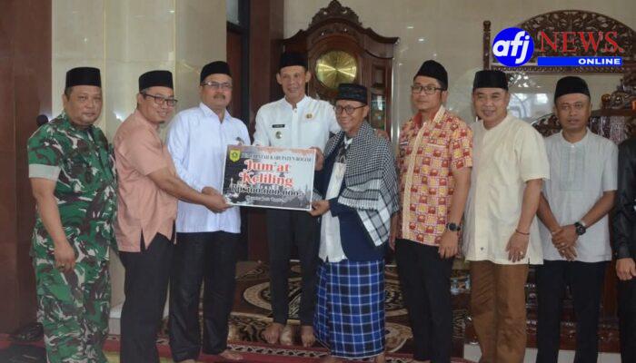 Rudy Susmanto dan Jaro Ade  Kompak Salurkan Stimulus buat Masjid di Tiap Kecamatan di Kabupaten Bogor