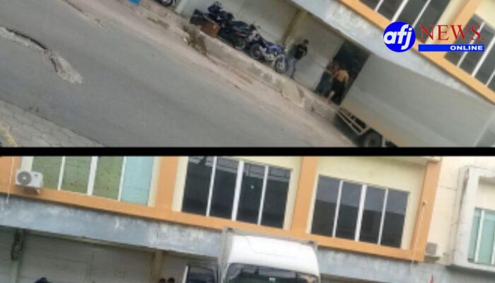 Ngeri! Diduga Dibekingi, Gudang “Hantu” Ekspedisi di Tembesi Kian Tak Tersentuh ‎