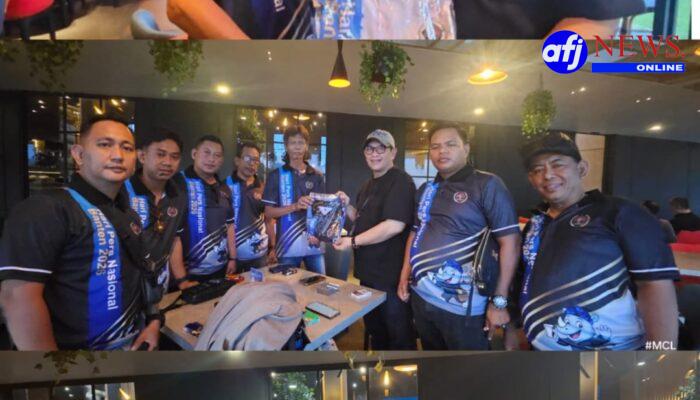 Wartawan Kalbar Hadir di HPN 2026, Serahkan Kaos sebagai Simbol Kebersamaan