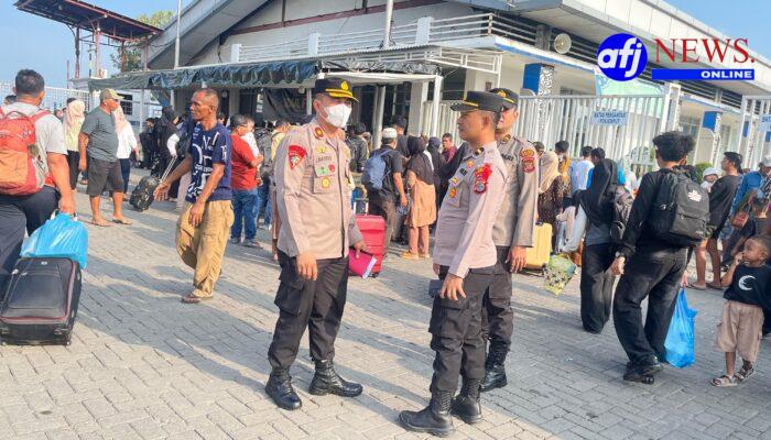 Polres Pelabuhan Belawan Amankan Kedatangan Kapal Kelud, Antisipasi Arus Balik Lebaran