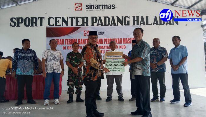 Lewati Musyawarah Panjang, PT Smart Tbk Serahkan Dana Pembangunan Masjid ke 7 Kades Aek Kuo.