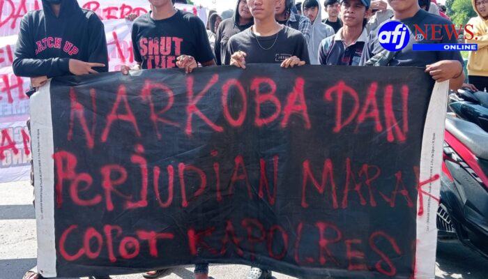 Warga Gelar Aksi Unjuk Rasa Desak Pencopotan Kapolres Pelabuhan Belawan Terkait Maraknya Berbagai Tindak Kejahatan