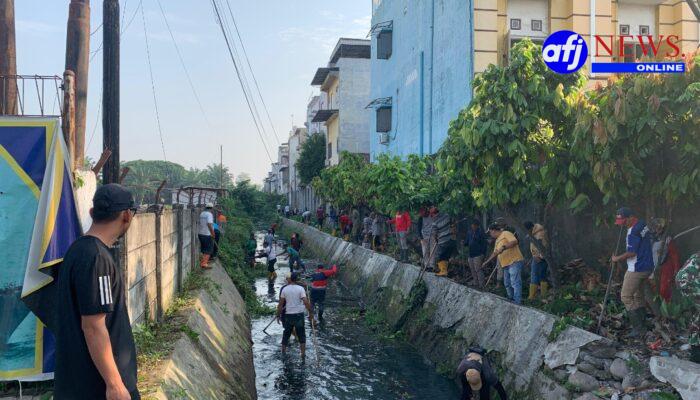 KERJA FLEKSIBEL, AKSI MAKSIMAL: WUJUD NYATA KEPEDULIAN DAN GOTONG ROYONG KOMPLEK BARAKUDA