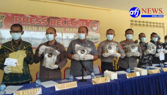 Kapolres Asahan AKBP Revi Nurvelani,SH,SIK,MH pimpin Press Release, 5Kg Sabu Asal Malaysia Berasil Digagalkan