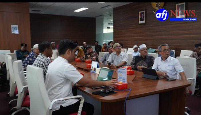 Perkuat Kepedulian Sosial di Momentum Idul Adha, Pelindo Regional 1 Gandeng 33 BKM Masjid Belawan dan Sekitarnya Salurkan Hewan Kurban