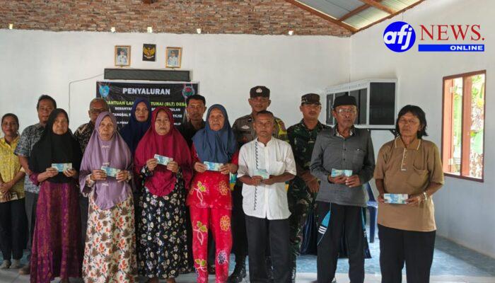 Babinsa Koramil 09/NL Dim 0209/LB Dampingi Penyaluran BLT-DD, 32 KPM Desa Perkebunan Sennah Terima Bantuan