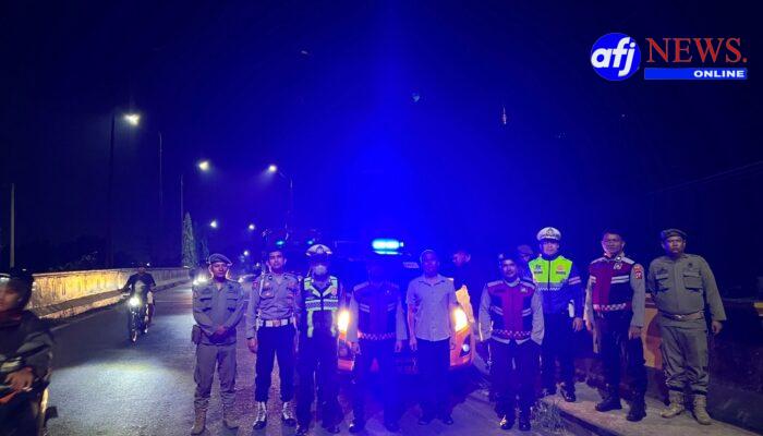 Polres Pelabuhan Belawan dan Satpol PP Medan Gelar Patroli Gabungan Cegah Gangguan Kamtibmas di Belawan