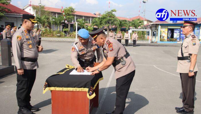 Kapolres Pelabuhan Belawan Pimpin Upacara Serah Terima Jabatan Kapolsek Belawan